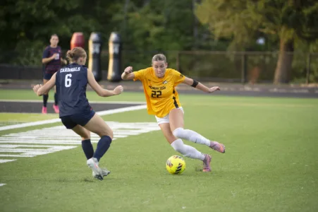 Huskies soccer hits the road still looking for first win